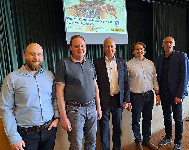 Das Team v.r.n.l.: Dr. Paul Stampfl, Dr. Philip Völlers, BM Andreas Weiher, Jens Stricker, Justin Bryjok